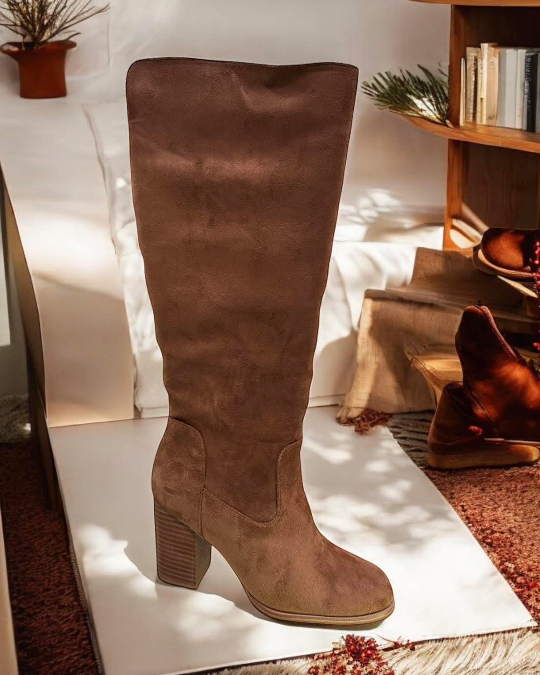 Corkys Hot DateTobacco Faux Suede