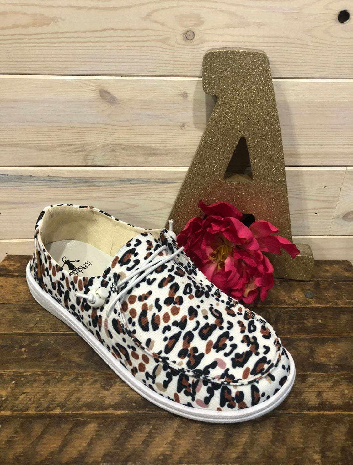 CORKY-WHITE LEOPARD