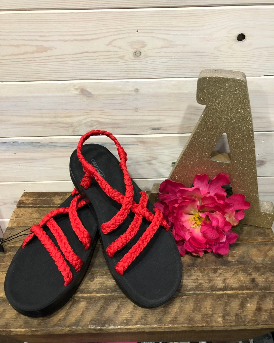 AEROTHOTIC RED