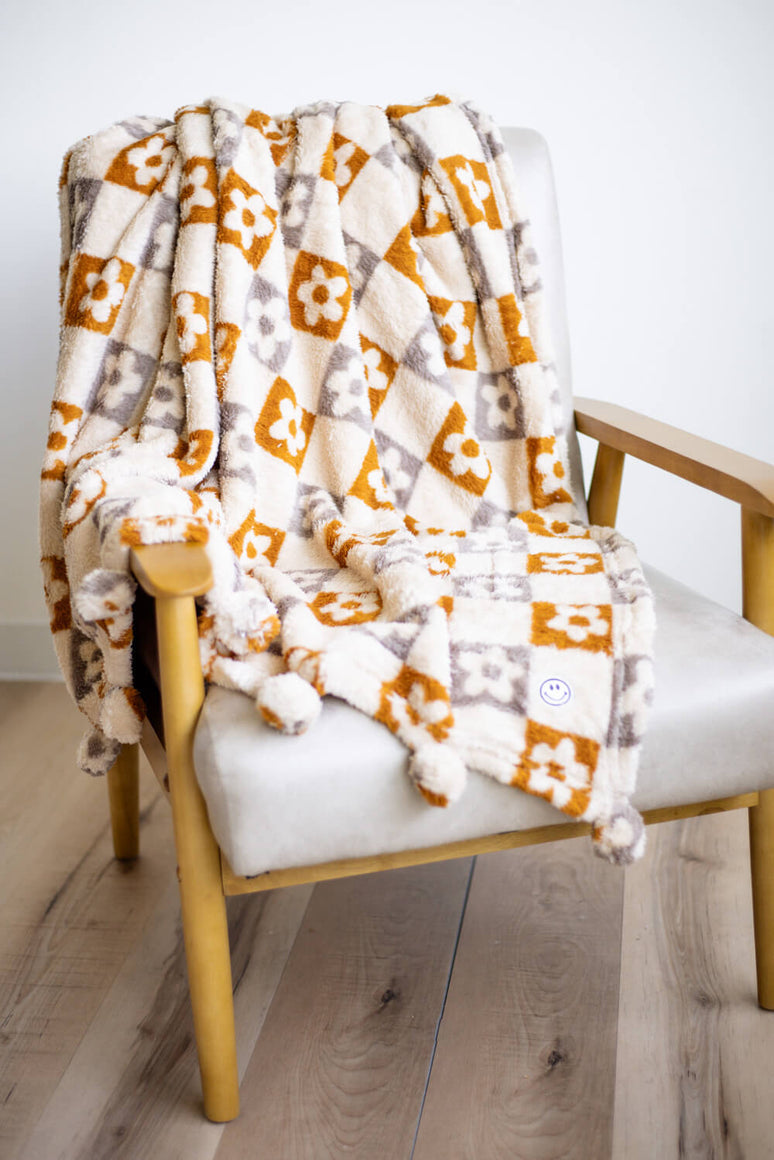 SIMPLY SOUTHERN SHERPA BLANKET CHECK FLOWER
