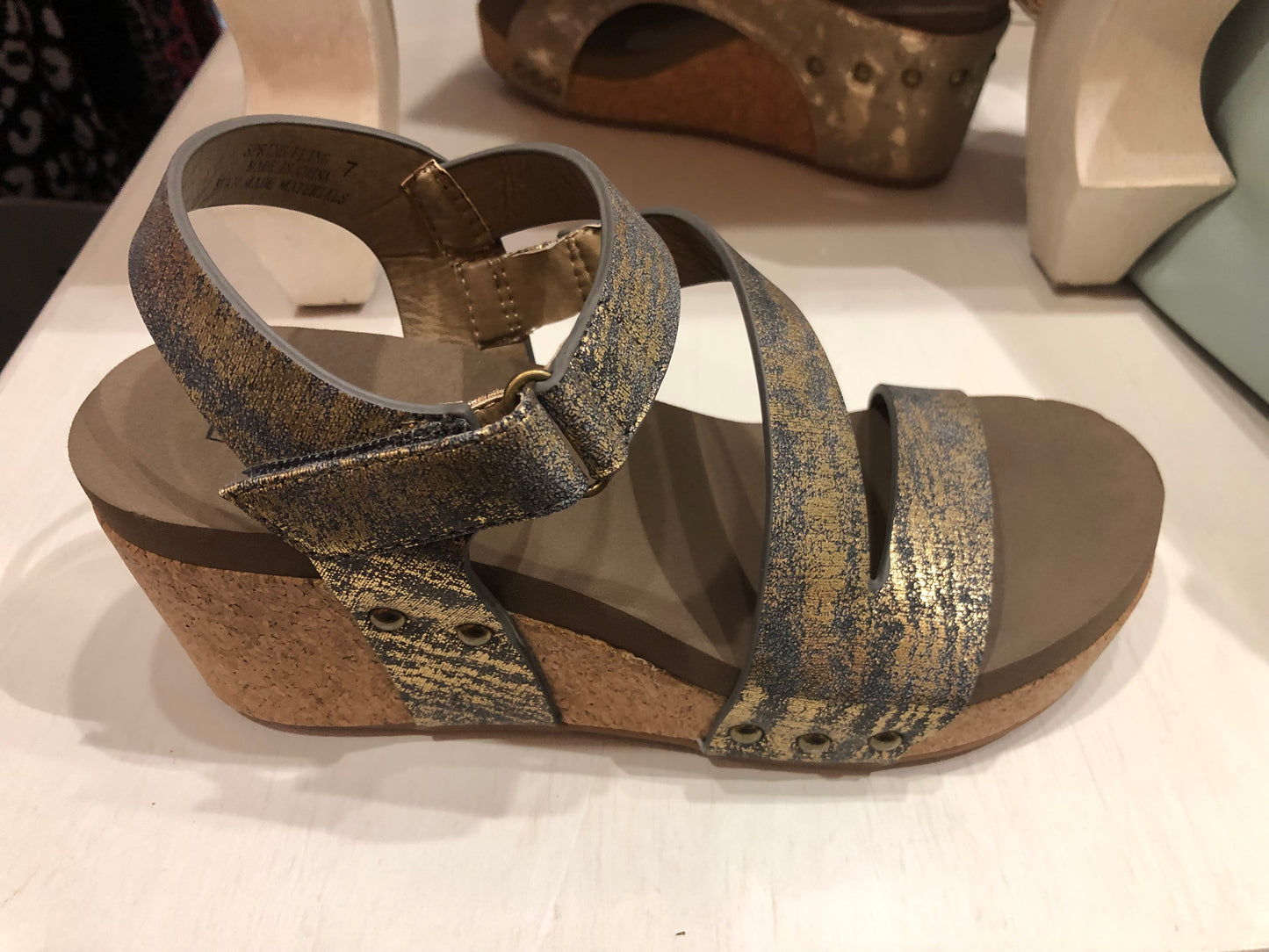 CORKYS GUN METAL