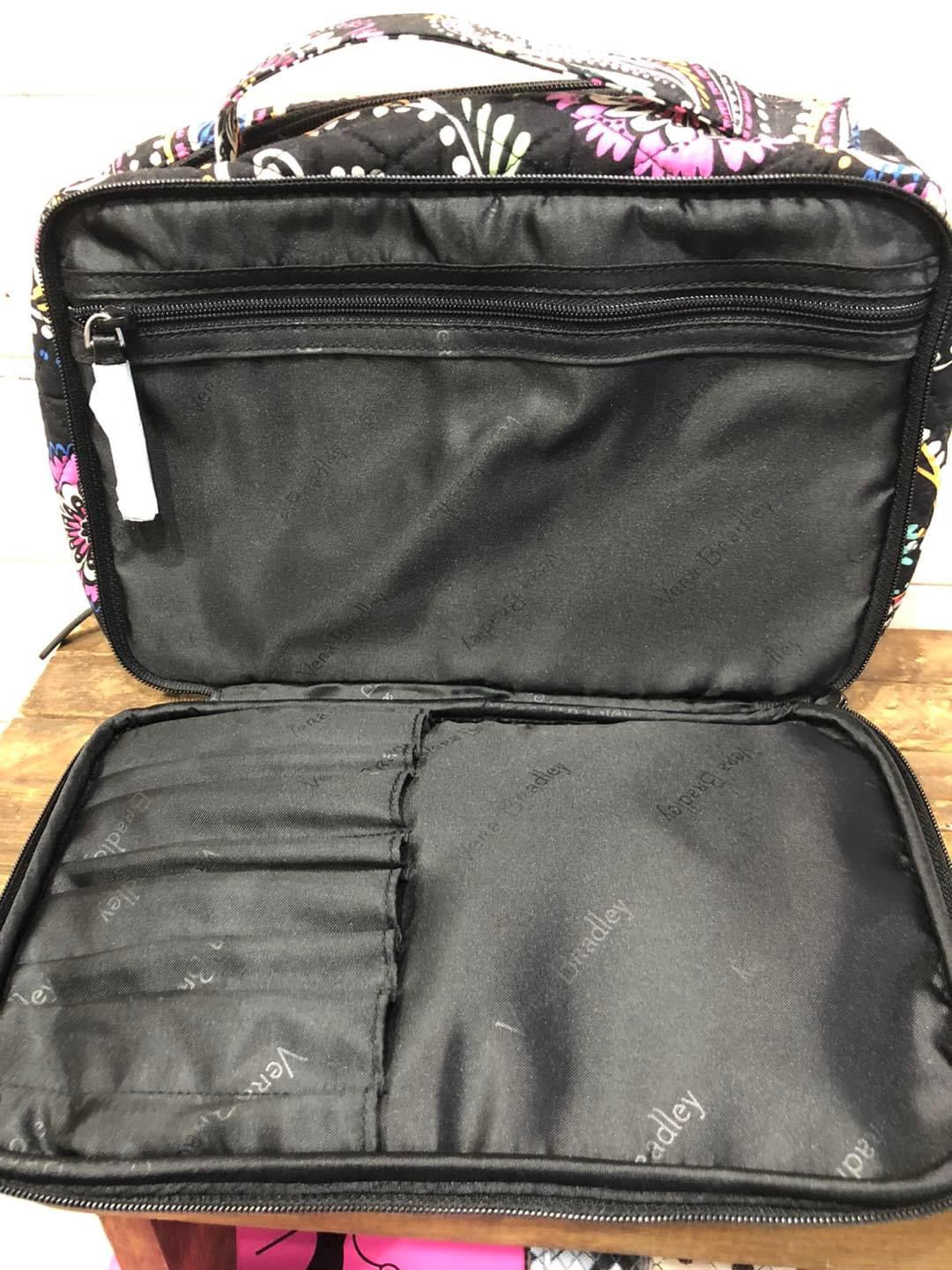 VERA BRADLEY LARGE BLUSH & BRUSH MAKEUP CASE BANDANA SWIRL